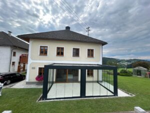 Pergola Glasschiebewand für Terrasse anthrazit