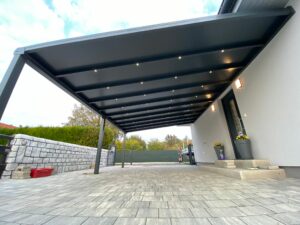 Carport Pergola Paneeldach für als Carport , für Terrasse oder Balkon anthrazit mit integrierten LED Amstetten, Waidhofen, Steyr, Linz, Wels, Melk, Scheibbs, Ried, Vöcklabruck, Wels