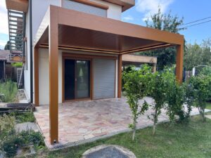 Heliomatik Pergola Lamellendach braun mit Beleuchtung Amstetten, Wieselburg, Scheibbs, Waidhofen, Linz, Wels, Steyr, Enns, Perg, Vöcklabruck, Attersee, Salzburg, Steiermark